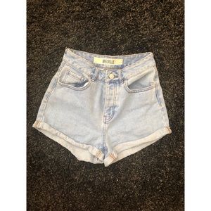Brady Melville one size high waisted shorts